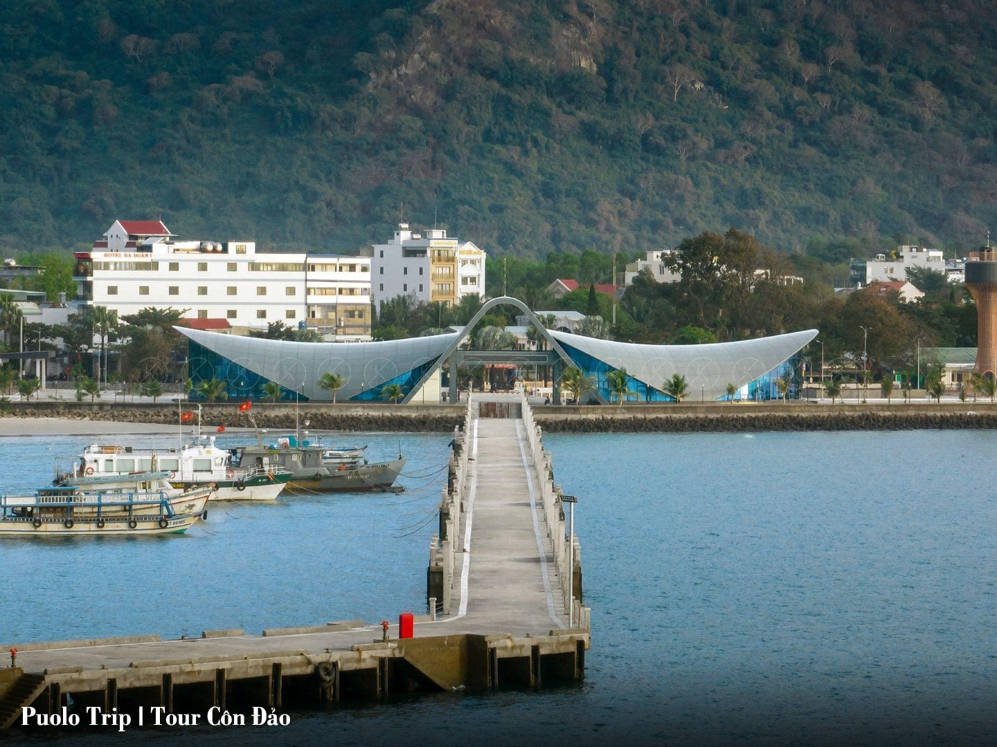Combo Côn Đảo 3N2Đ: Vé Tàu Cao Tốc + Khách Sạn 2*