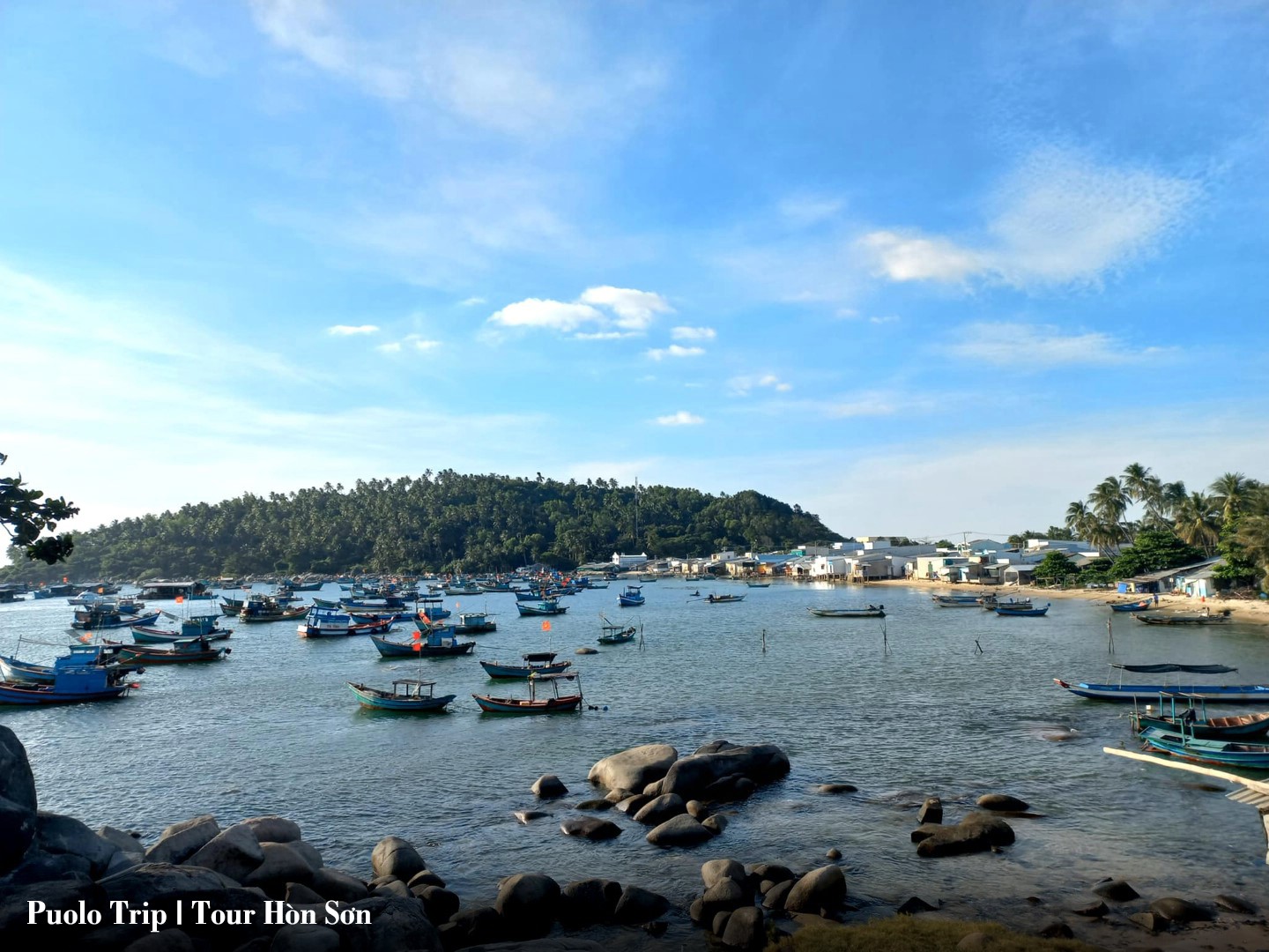 Combo Hòn Sơn 2N1Đ: Vé Tàu Cao Tốc + Khách Sạn