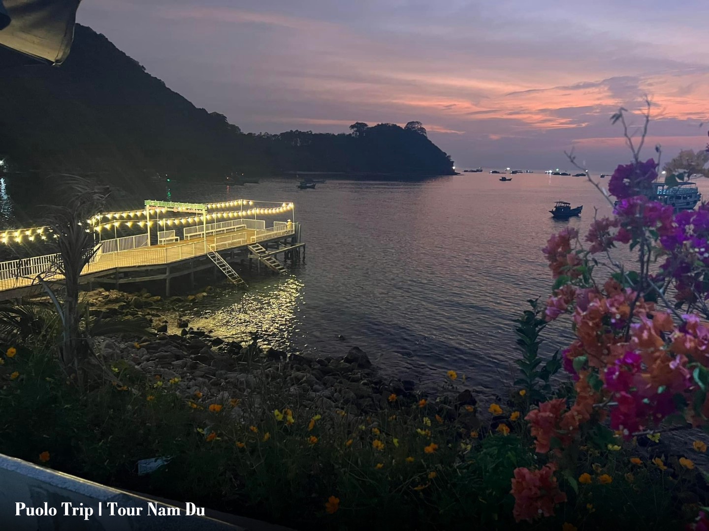 Combo Nam Du 2N1Đ: Vé Tàu Cao Tốc + KS 3* + Tàu Tham Quan