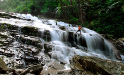 Trekking Thác Dương Cầm 1 ngày có khó không?