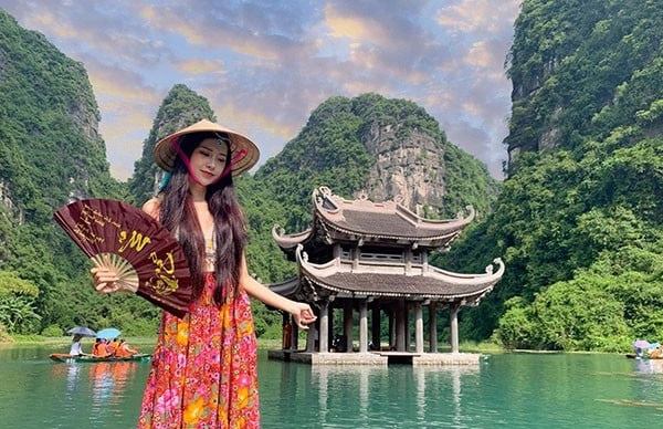 Tour Hà Nội City - Ninh Bình - Hạ Long Bay - Hạ Long Park 4N3D