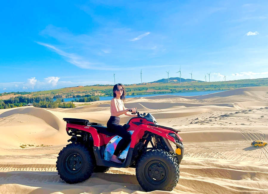 Tour Phan Thiết 2N1Đ: Cùng Jeep Tour Trải Nghiệm Cung Đường Biển