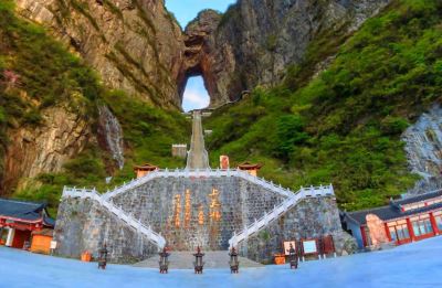 Tour Trương Gia Giới - Phượng Hoàng Cổ Trấn 5N4Đ Từ TP.HCM