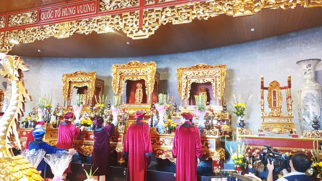 tour du lịch