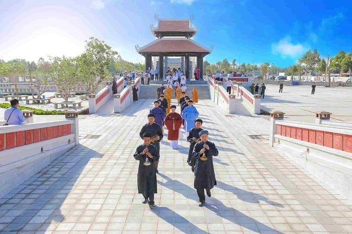 tour du lịch