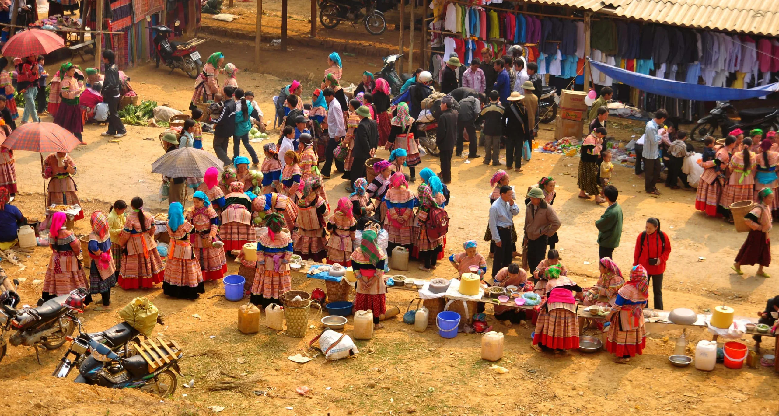 tour du lịch