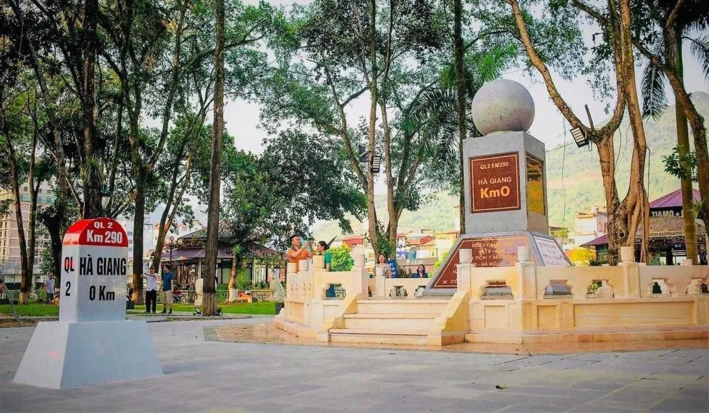 tour du lịch