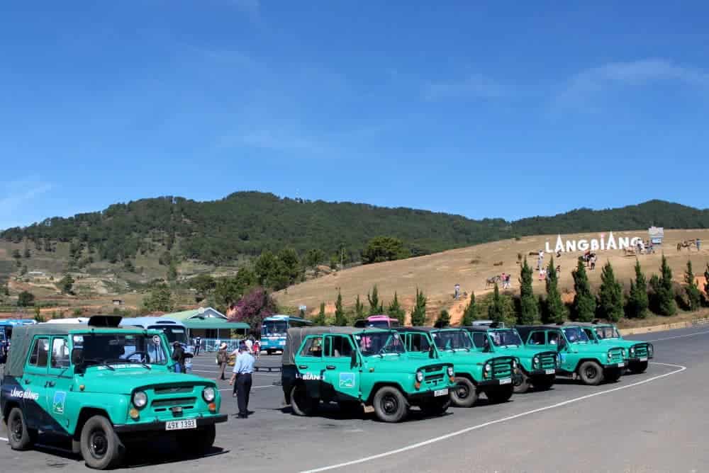 tour du lịch