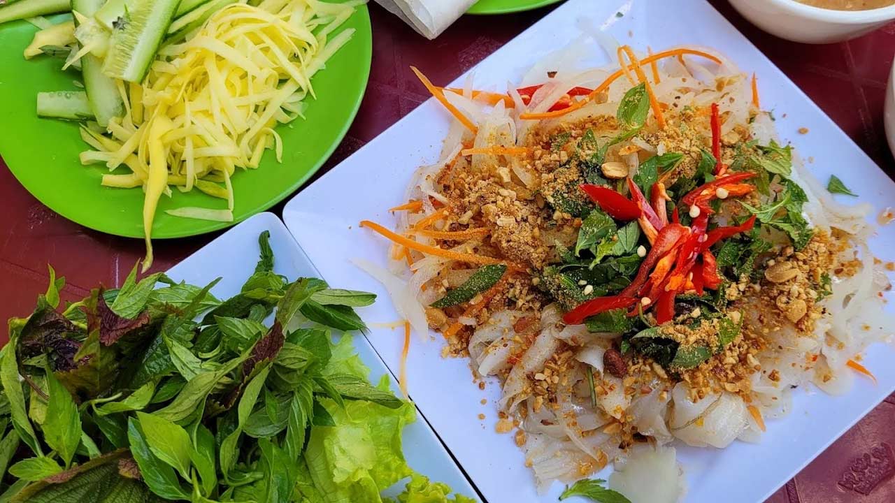 Khám phá ẩm thực đặc sản Phú Quý hấp dẫn du khách