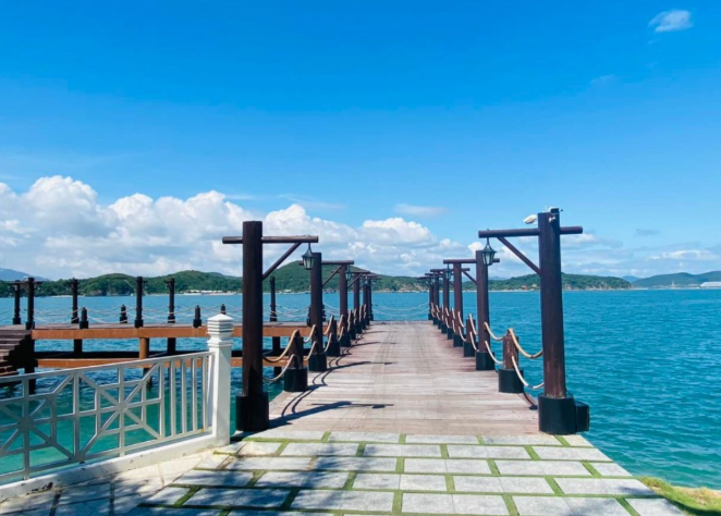 Du Lịch Hòn Tằm 1 Ngày Nên Chơi Gì? Ăn Gì?