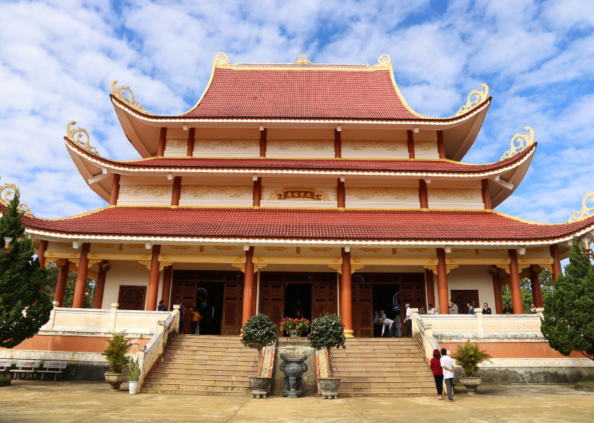 Du lịch Măng Đen
