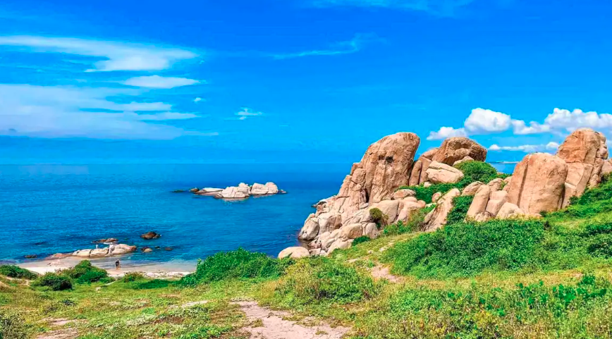 Du lịch Mũi Né - Thiên đường biển xanh và đồi cát đẹp