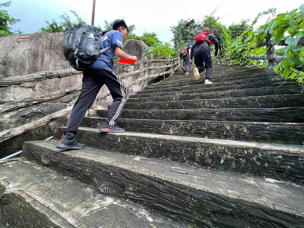 Cẩm nang du lịch núi bà đen tự túc