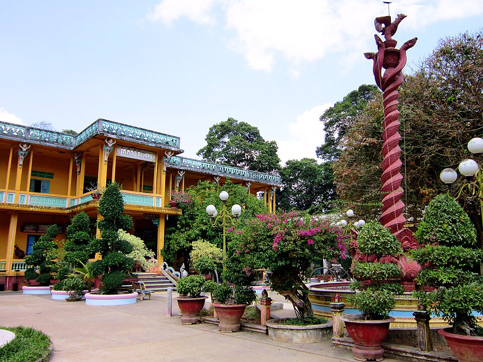 Du lịch Trà Vinh có gì hấp dẫn?