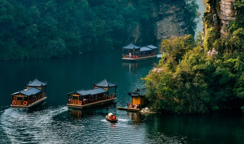 tour du lịch