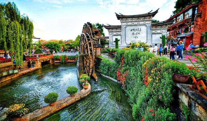 tour du lịch