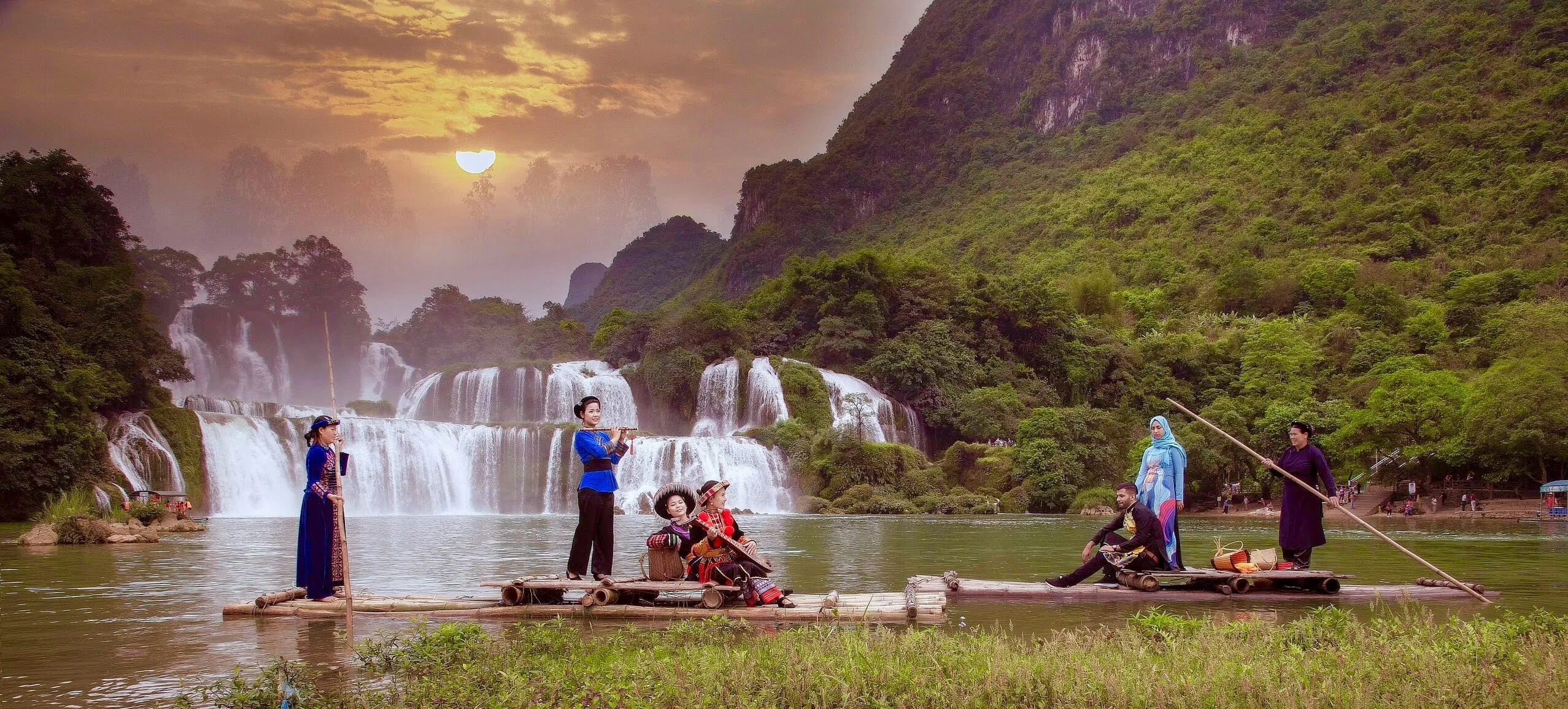 tour du lịch